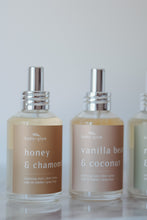 Load image into Gallery viewer, vanilla bean &amp; coconut husk // linen + room spray
