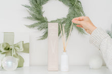 Load image into Gallery viewer, holiday reed diffuser
