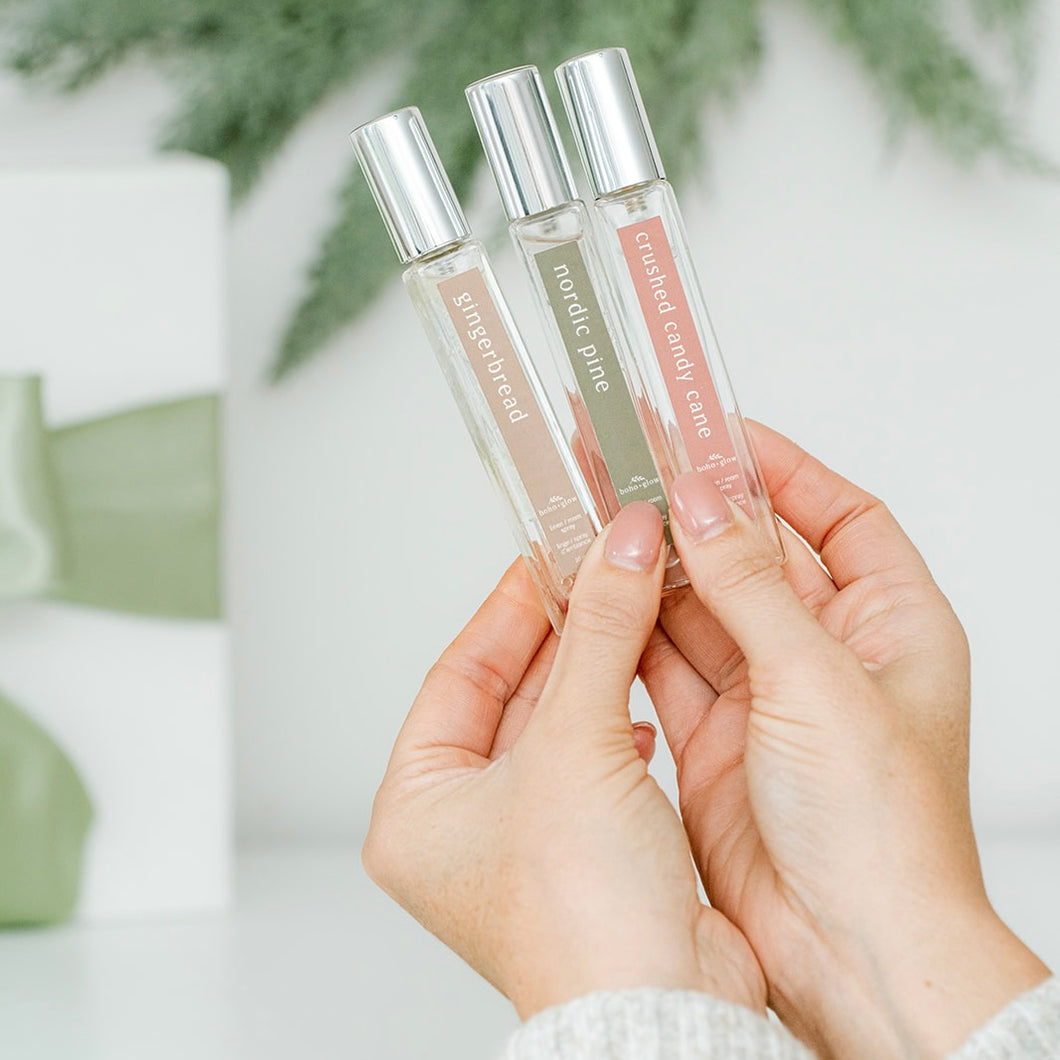 mini holiday linen / room spray